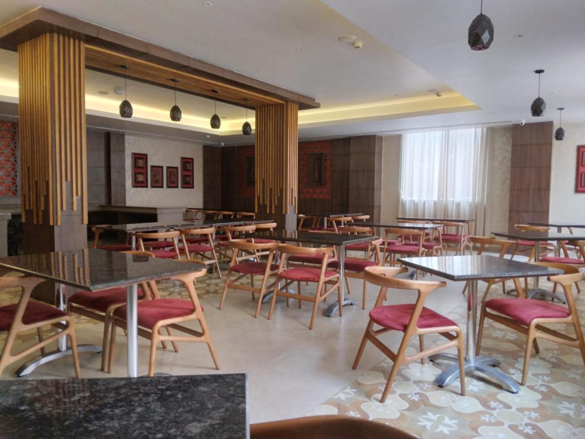 Hotel Niladri Premium Пури Экстерьер фото