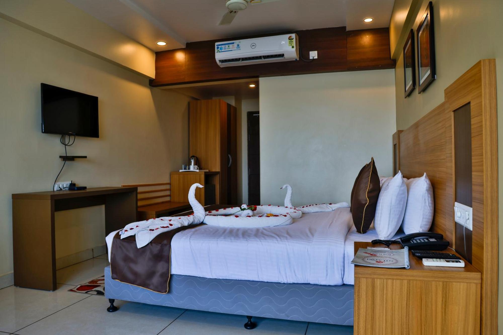 Hotel Niladri Premium Пури Экстерьер фото